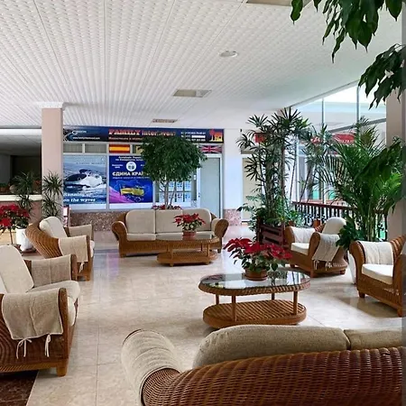 Holidays In Playa De Americas Apartamento *