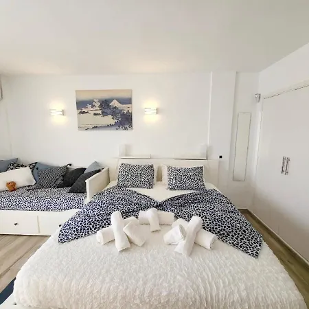 Apartamento Holidays In Playa De Americas *
