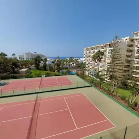 Apartamento Holidays In Playa De Americas