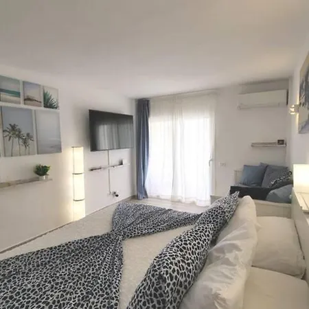 Apartamento Holidays In Playa De Americas *
